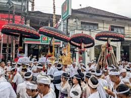 Bali traffic and ceremony road conditions